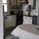Mobil-Home A Hourtin - Terrasse, Piscine, Proche Lac & Ocean * Hourtin